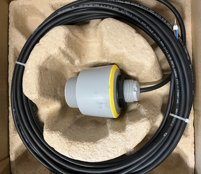 11 Wired Radar Sensor for Water Tank