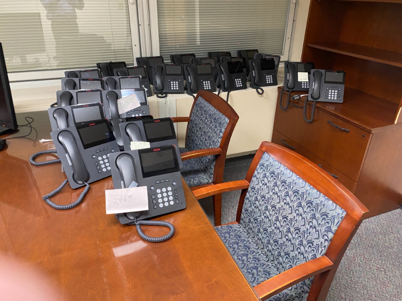 Avaya Telephones