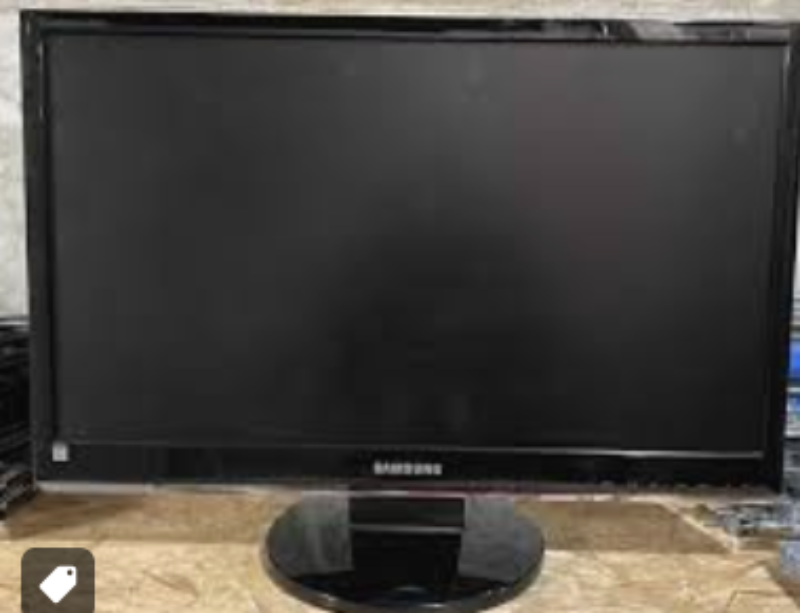 Computer Monitors, Qty 52