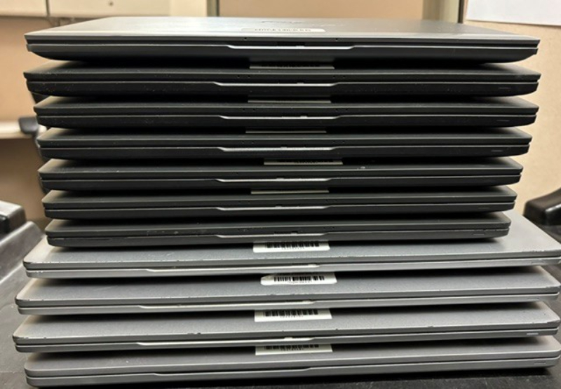 11 Dell Laptops