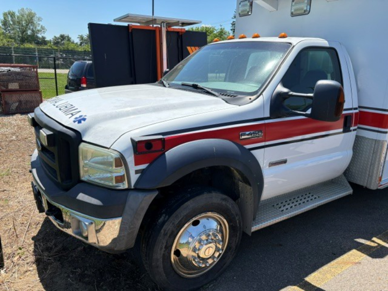 2007 Ford F-450 Ambulance