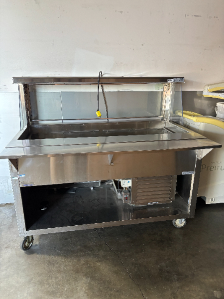 Mobile Cold Food Serving Unit With Cutting Board
