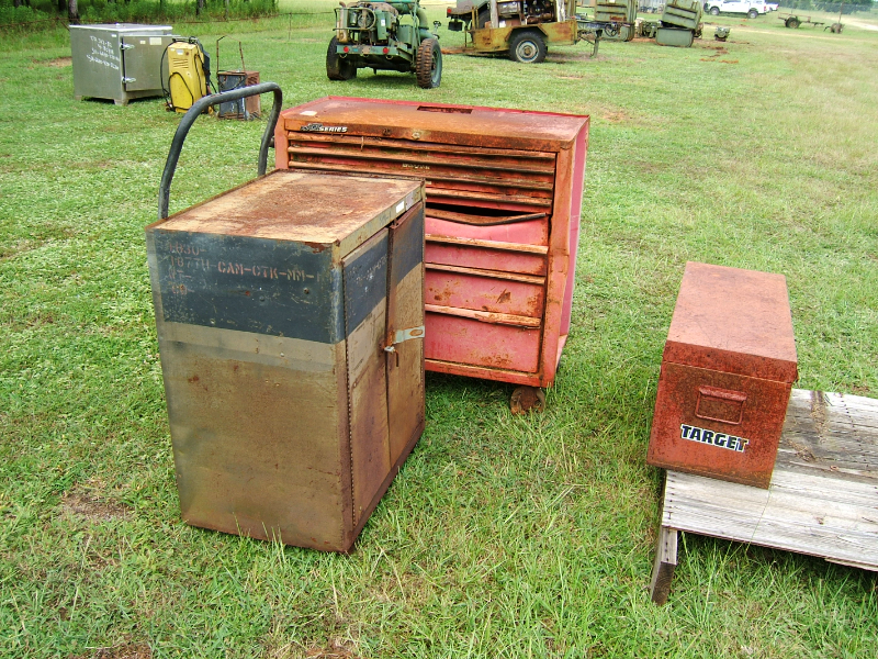 Tool Cabinet / Boxes