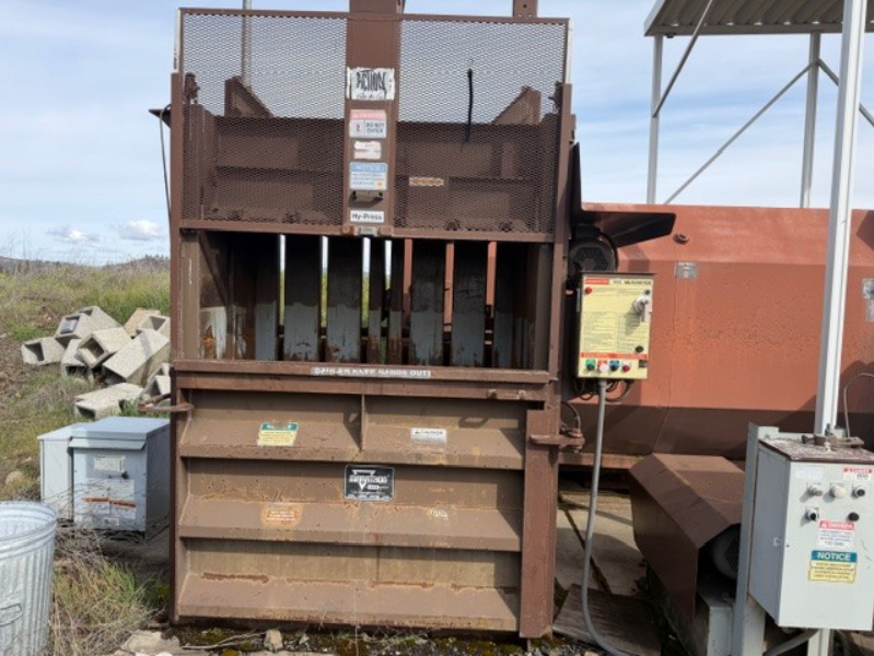 Trash Compactor