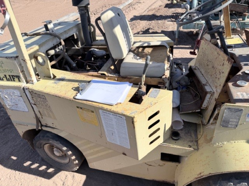 Allis Chambers Forklift