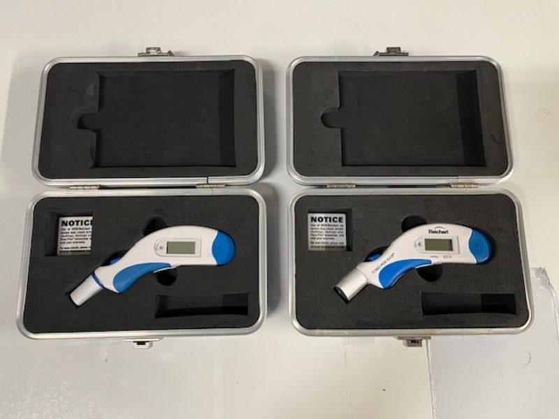 (2) Ophthalmic Tono-Pen Avias