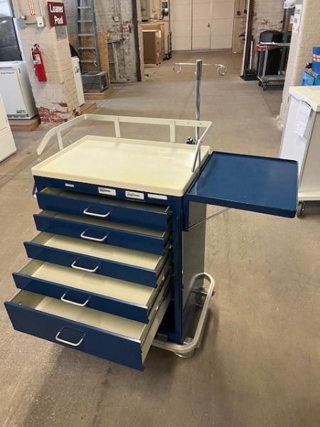 Armstrong Crash Cart