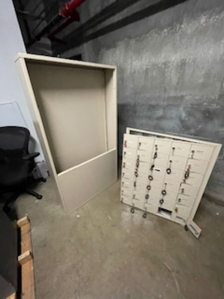 Mini Locker w Keys