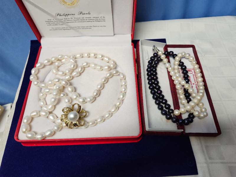 NECKLACE PEARL 2 EACH