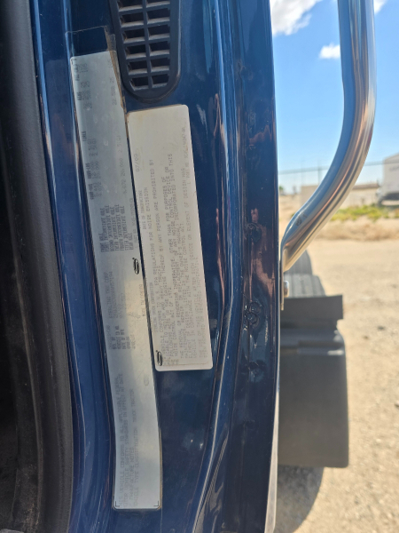 Sterling Lt 9500 Tractor