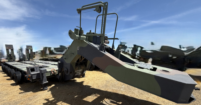 2010 M1000 Heavy Duty Semi-trailer SN:X243